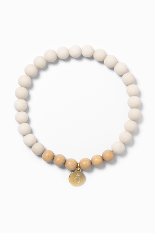 Minimalistisches Yoga Armband aus Fossilien weiß