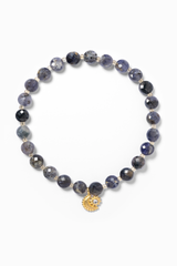 Graues Iolit Armband für Damen mit natürlichen Edelsteinperlen und Goldenem Sonne-Mond Anhänger